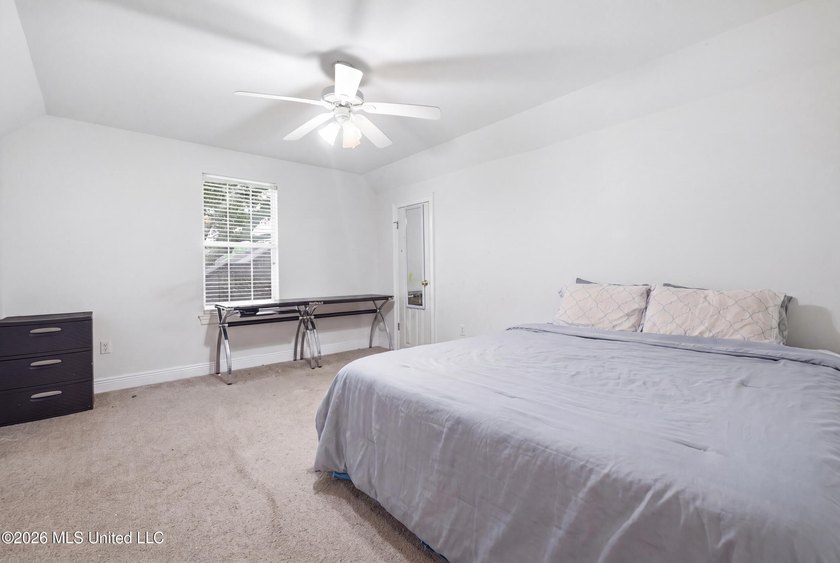 Welcome to this spacious 5-bedroom, 3.5 bath two story brick - photo 36