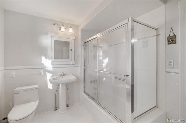 Experience the best of lakefront living in this beautifully - photo 36