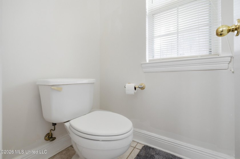 Welcome to this spacious 5-bedroom, 3.5 bath two story brick - photo 41