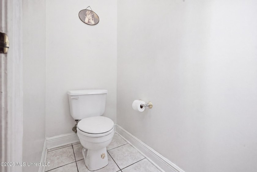 Welcome to this spacious 5-bedroom, 3.5 bath two story brick - photo 46