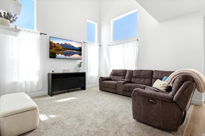 PRICE IMPROVEMENT .. Sellers also just updated lighting in the - photo 5