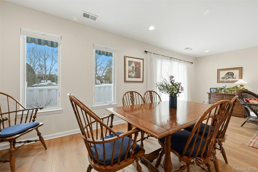 Enjoy maintenance-free luxury in the highly desirable Fairfield - photo 11
