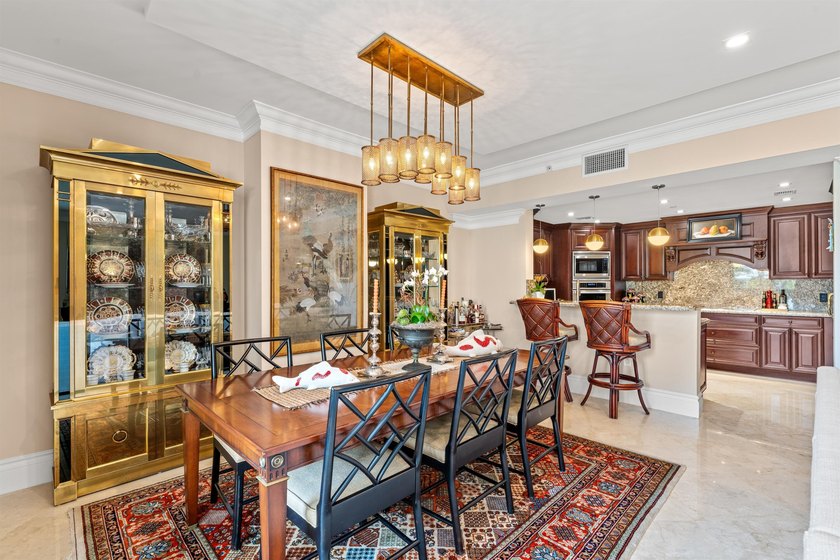 Welcome to this sophisticated two-bedroom, two-and-a-half-bath - photo 13