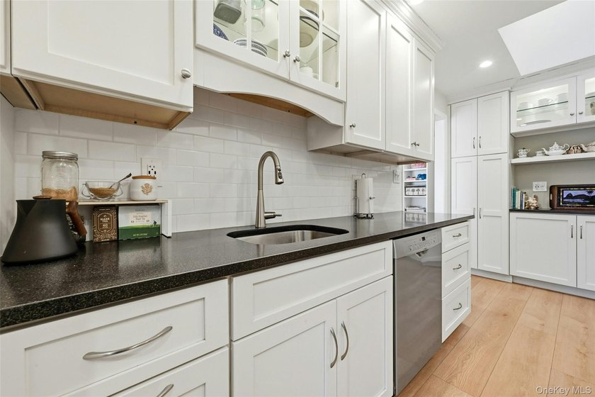 Enjoy maintenance-free luxury in the highly desirable Fairfield - photo 14