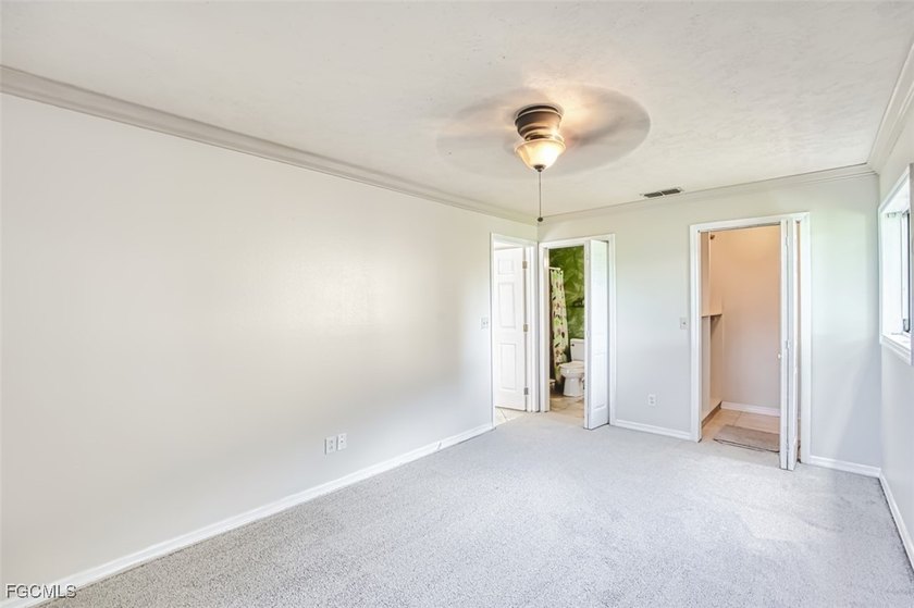 Nicely refreshed first floor condominium. Features new paint and - photo 16