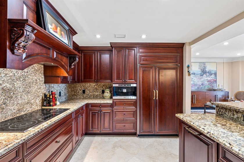 Welcome to this sophisticated two-bedroom, two-and-a-half-bath - photo 17