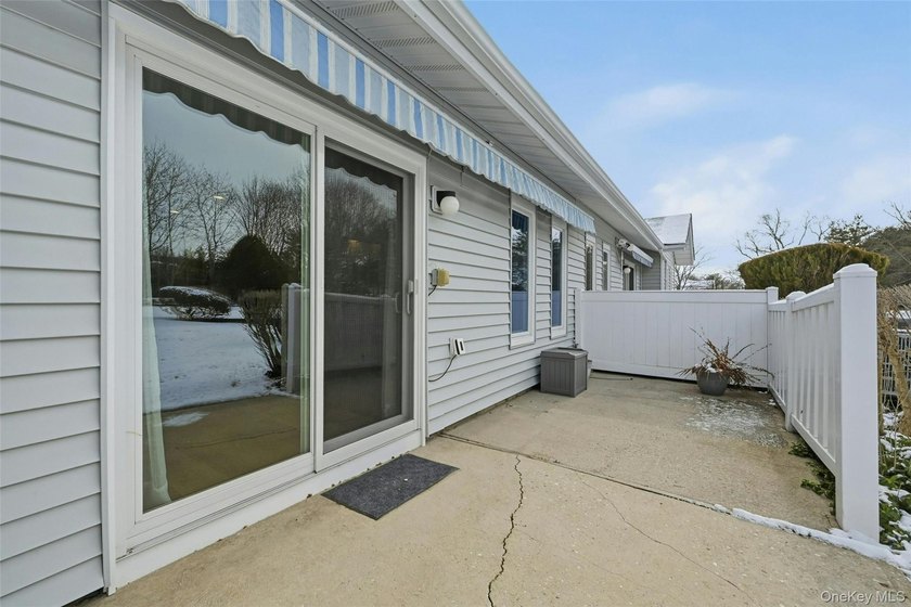 Enjoy maintenance-free luxury in the highly desirable Fairfield - photo 28