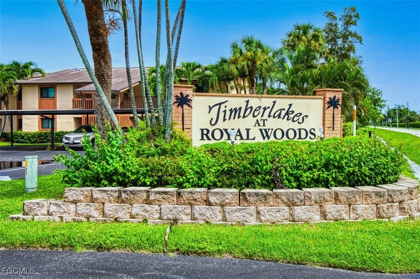 Nicely refreshed first floor condominium. Features new paint and - photo 33