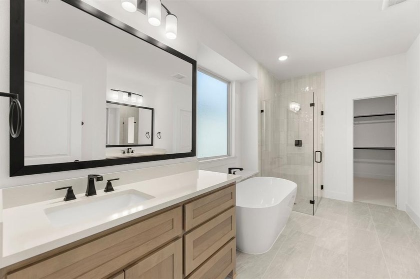 MLS# 21277062 - Built by First Texas Homes - Ready Now! ~ - photo 33