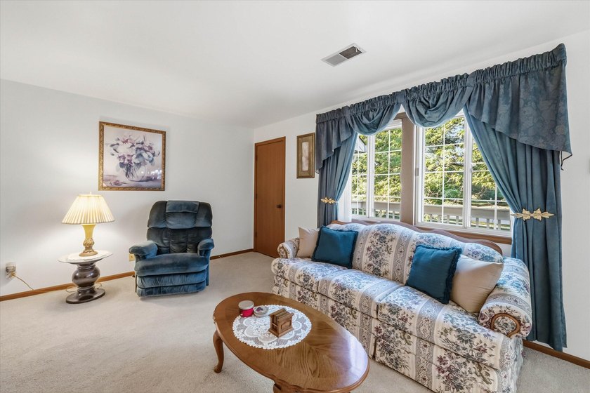 Why rent when you can own? Discover the perfect blend of comfort - photo 4