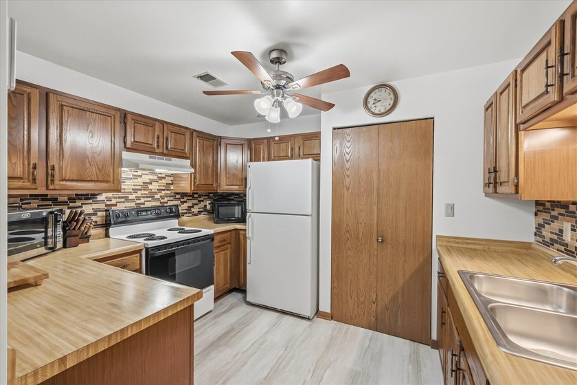 Why rent when you can own? Discover the perfect blend of comfort - photo 7