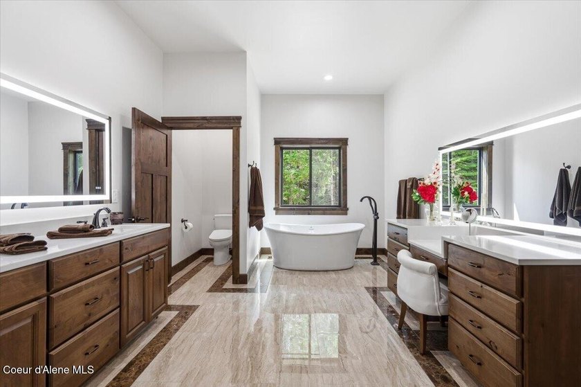 Luxury New Construction on 5 Private Wooded Acres! This - photo 26