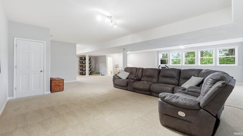New Listing in Culver, Indiana! This beautifully updated - photo 27