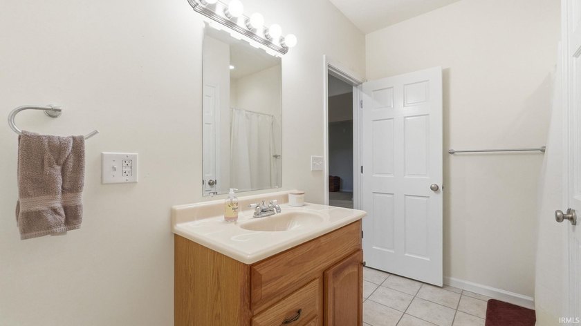 New Listing in Culver, Indiana! This beautifully updated - photo 28