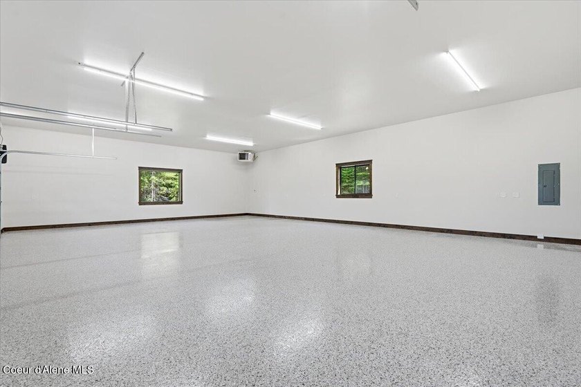 Luxury New Construction on 5 Private Wooded Acres! This - photo 45