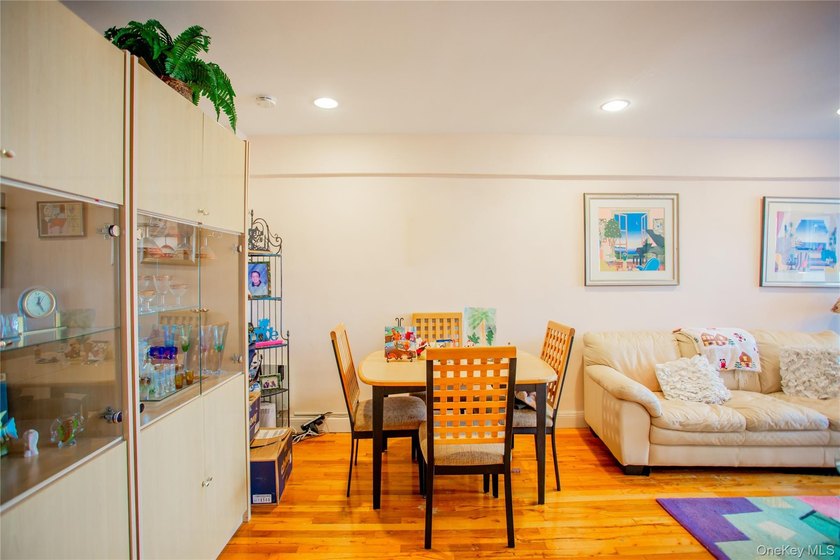 Welcome home to this Junior-4 converted to a two-bedroom - photo 8