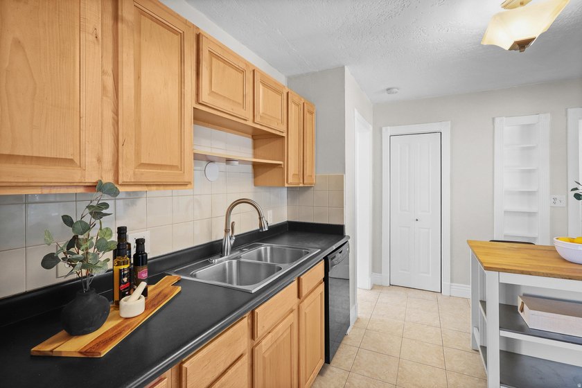 Discover the perfect Provo bungalow with an ADU, mother-in-law - photo 9