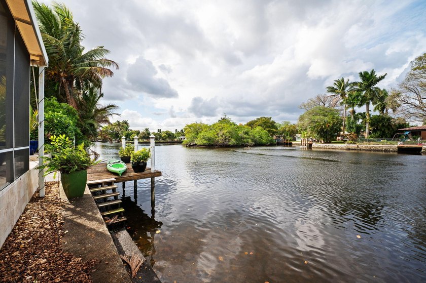 This tranquil waterfront oasis is for the those that desire a - photo 21