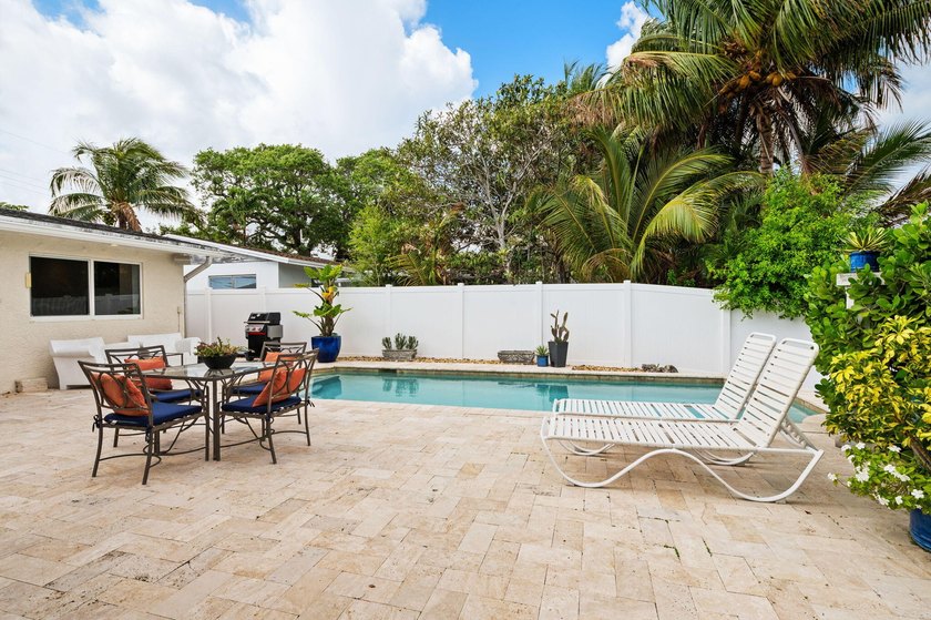 This tranquil waterfront oasis is for the those that desire a - photo 30