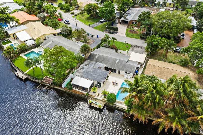 This tranquil waterfront oasis is for the those that desire a - photo 35