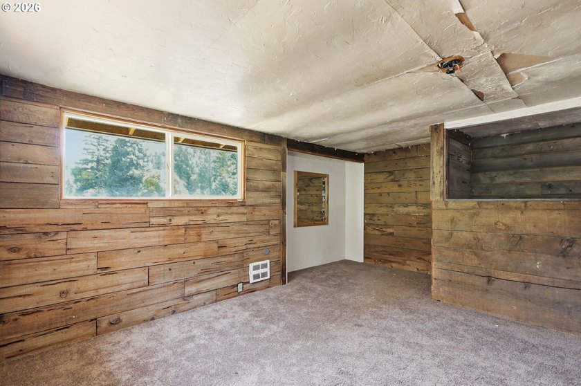 So much potential in this lovely riverfront property located - photo 18