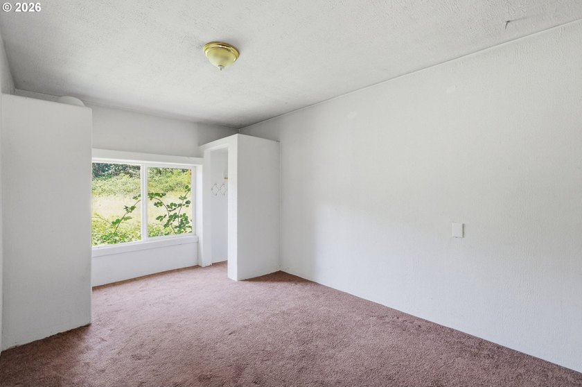 So much potential in this lovely riverfront property located - photo 23