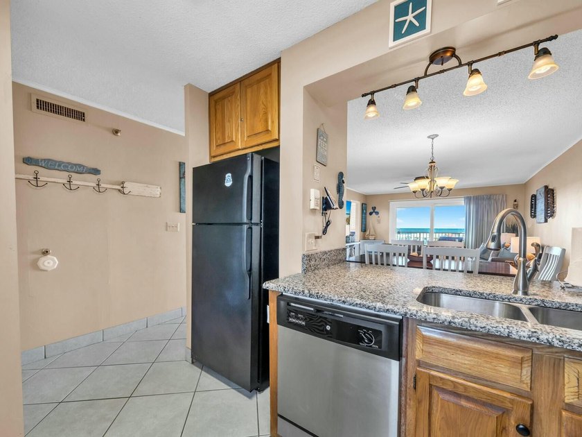 Penthouse! 2 Bedroom 2 Baths at The Islander. The perfect - photo 7