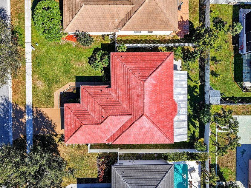A BRAND NEW ROOF!!! Welcome to one of the best opportunities in - photo 49