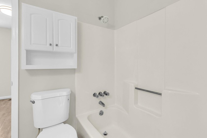 Welcome to this beautifully renovated 2-bedroom, 1.5-bath - photo 22