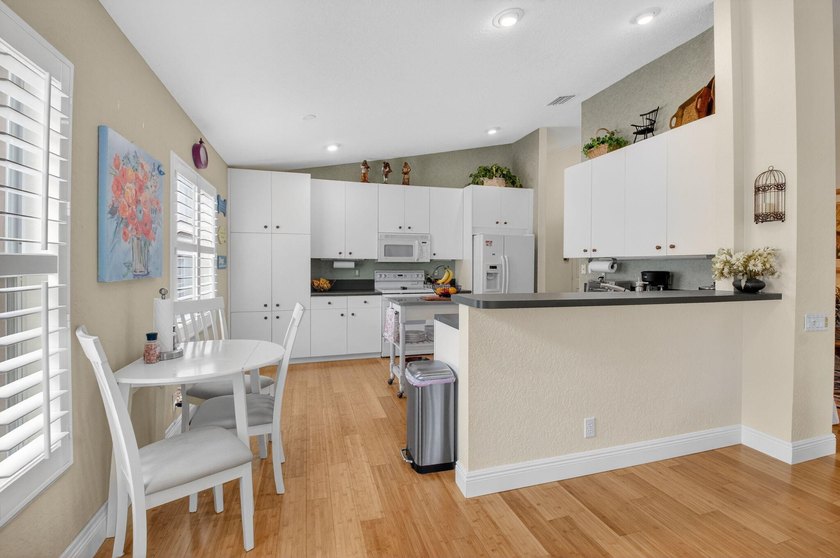 Beautiful 3BR/2BA Home in The Cascades of Boynton Beach Light - photo 13