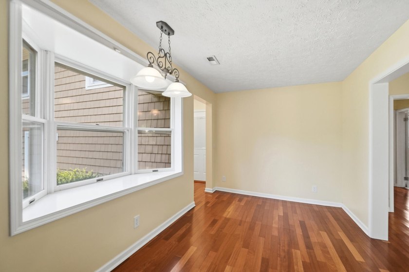 Welcome to 303 Harbor Drive in the highly sought-after Northwood - photo 28