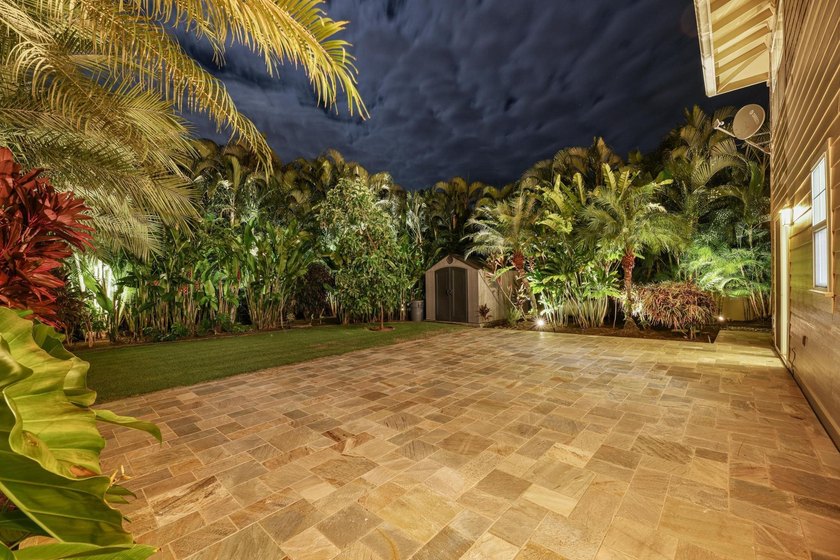 ORIGINAL OWNERS | FIRST TIME EVER ON THE MARKET | IMPECCABLE - photo 17