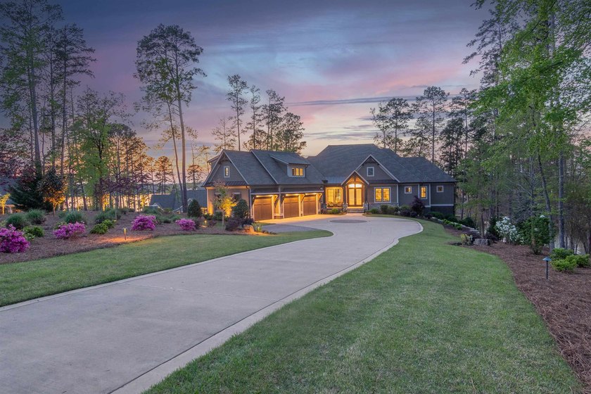 Welcome to your dream lake house at Horseshoe Bend in Reynolds - photo 2
