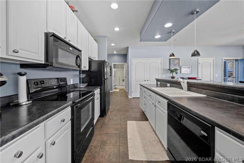Welcome to effortless lakefront living at this beautifully - photo 14