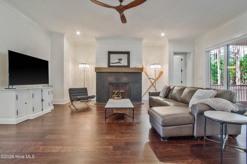 Welcome to 3 Ridgeland Street -- An Extraordinary Custom Home in - photo 11
