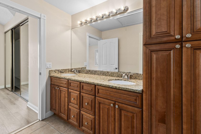 Welcome to Sunset Trace! Move-in ready 3-bedroom, 2-bath - photo 14