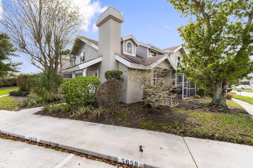 Welcome to Sunset Trace! Move-in ready 3-bedroom, 2-bath - photo 16