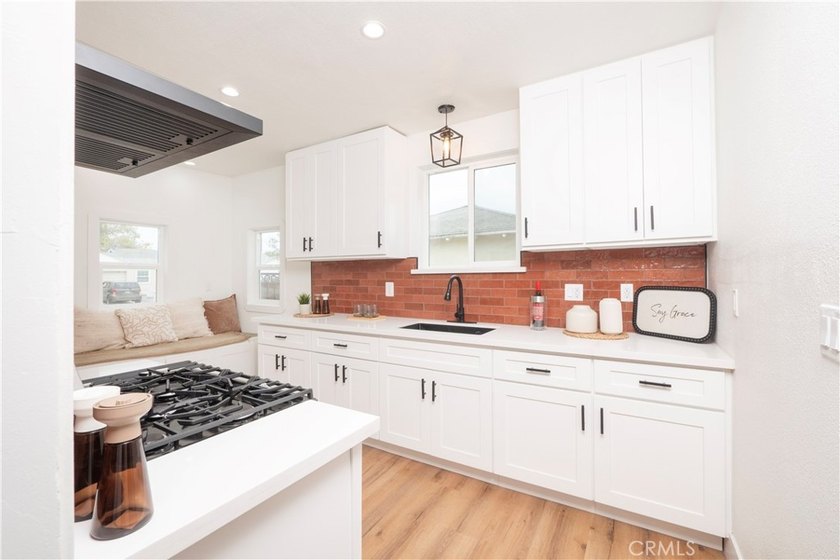 Pacific Park Location! This stunning home OFFERS: the perfect - photo 17