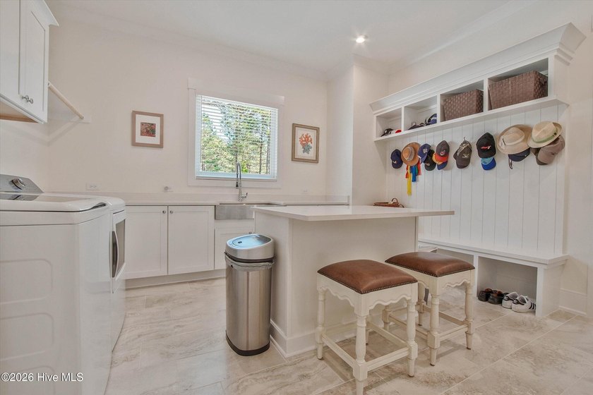 Welcome to 3 Ridgeland Street -- An Extraordinary Custom Home in - photo 41