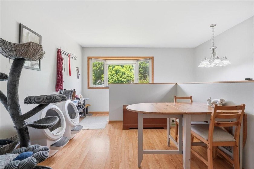 Located right over the border, this 3-bedroom 2 bath home is - photo 5