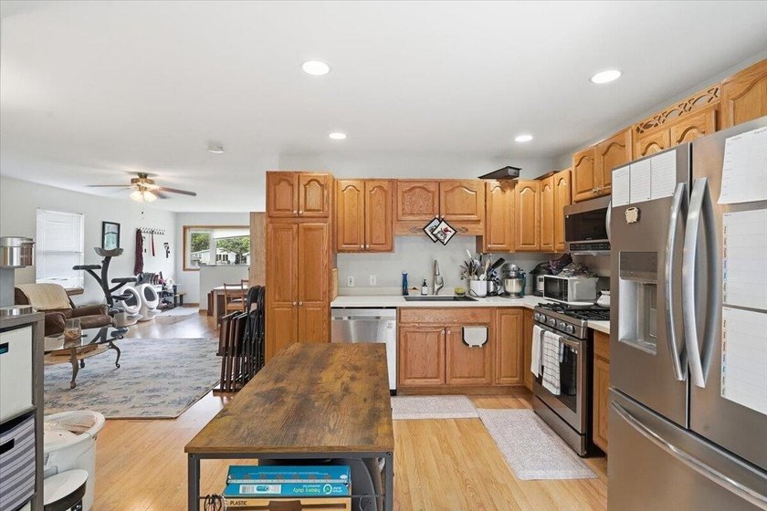 Located right over the border, this 3-bedroom 2 bath home is - photo 8