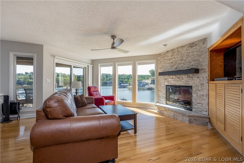 Your Family Lake House Awaits at the 3MM! Discover the perfect - photo 15
