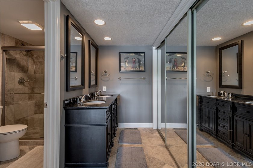 Your Family Lake House Awaits at the 3MM! Discover the perfect - photo 29