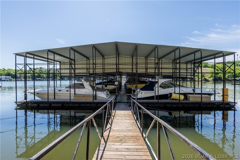Your Family Lake House Awaits at the 3MM! Discover the perfect - photo 48