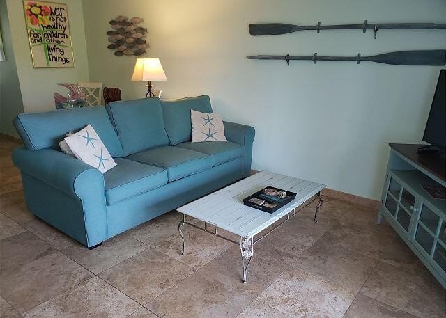 ***CASSINE GARDENS*** A GREAT BUY IN A GREAT LOCATION! THIS - photo 3