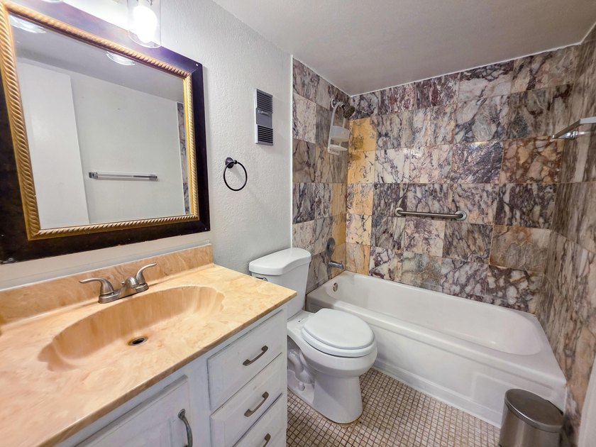 Live in the highly desirable Cascades of Lauderhill with this - photo 17