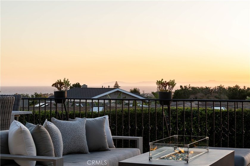 Perched in the coveted enclave of Corona Highlands, 420 De Sola - photo 32