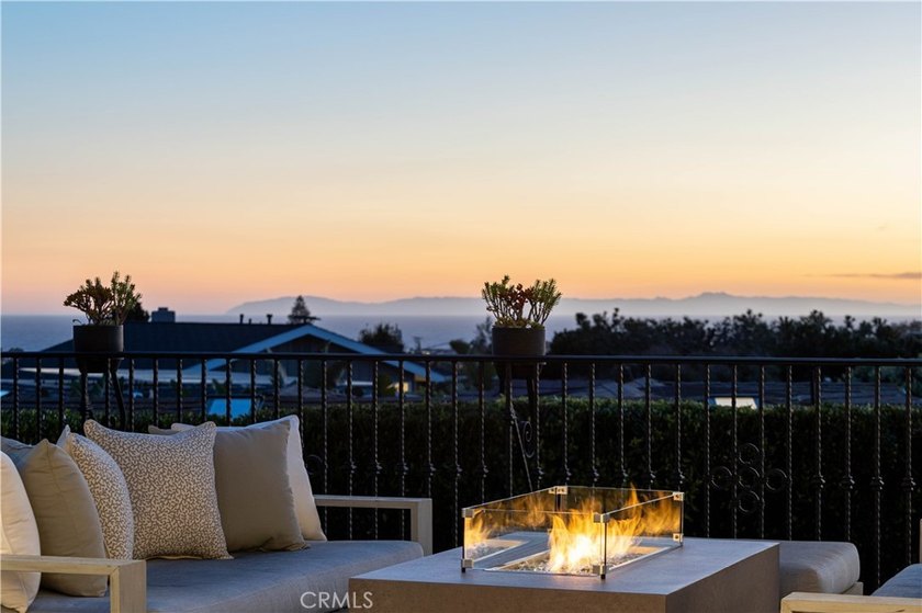 Perched in the coveted enclave of Corona Highlands, 420 De Sola - photo 36