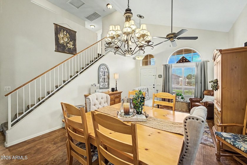 Welcome to this beautifully maintained, original-owner residence - photo 11
