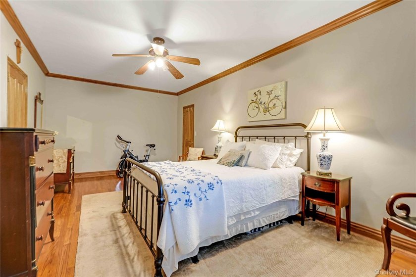 Welcome to this beautifully maintained, oversized two-bedroom, 1 - photo 13